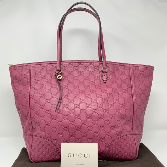 Gucci Handbags - 100% Auth Gucci Guccissima Tote Bag Excellent